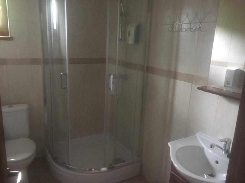 Hotel Ostrov Călimăneşti Kültér fotó